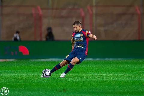 طارق حامد أساسيا في تشكيل ضمك أمام الفتح